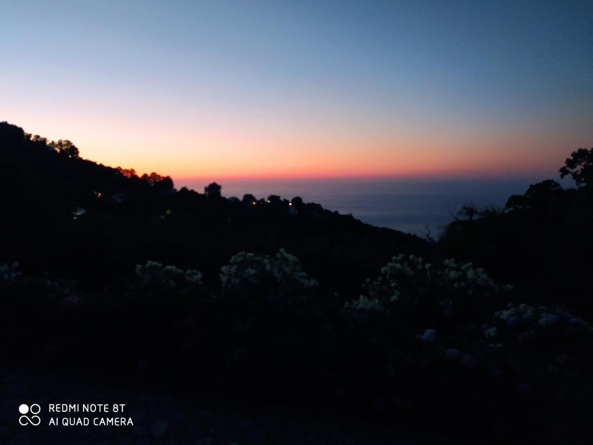 ツァガラダ White Stone House With Great Sea Viewヴィラ エクステリア 写真
